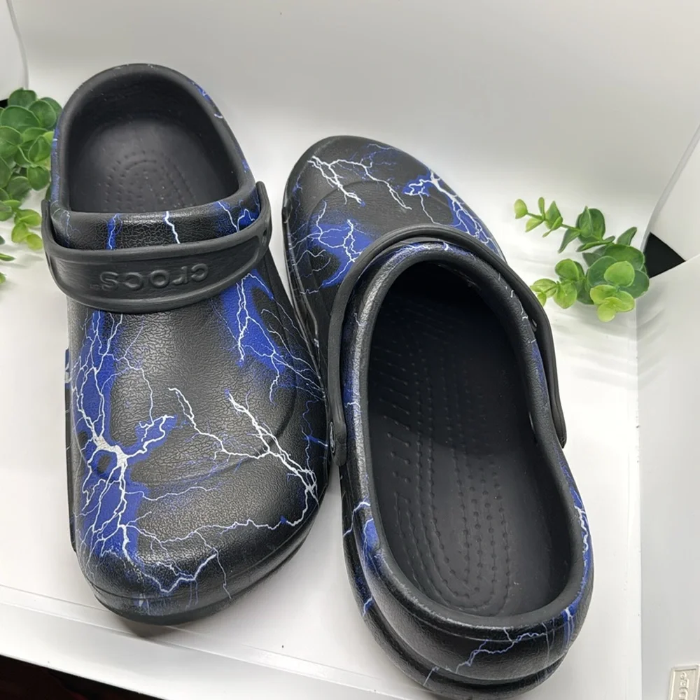 Crocs Black Lightning Bolt “Bistro” Clogs Men 12